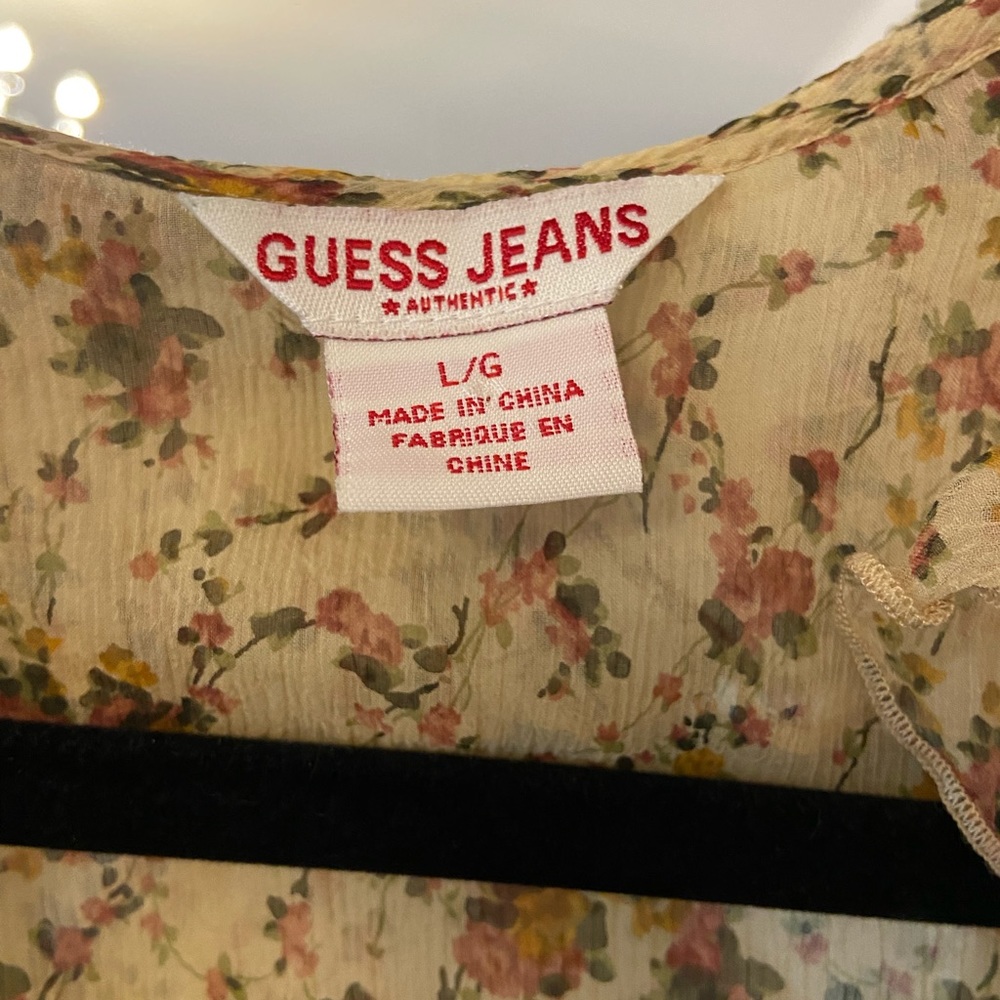 EUC Guess 100% silk vintage floral blouse - Picture 4 of 10